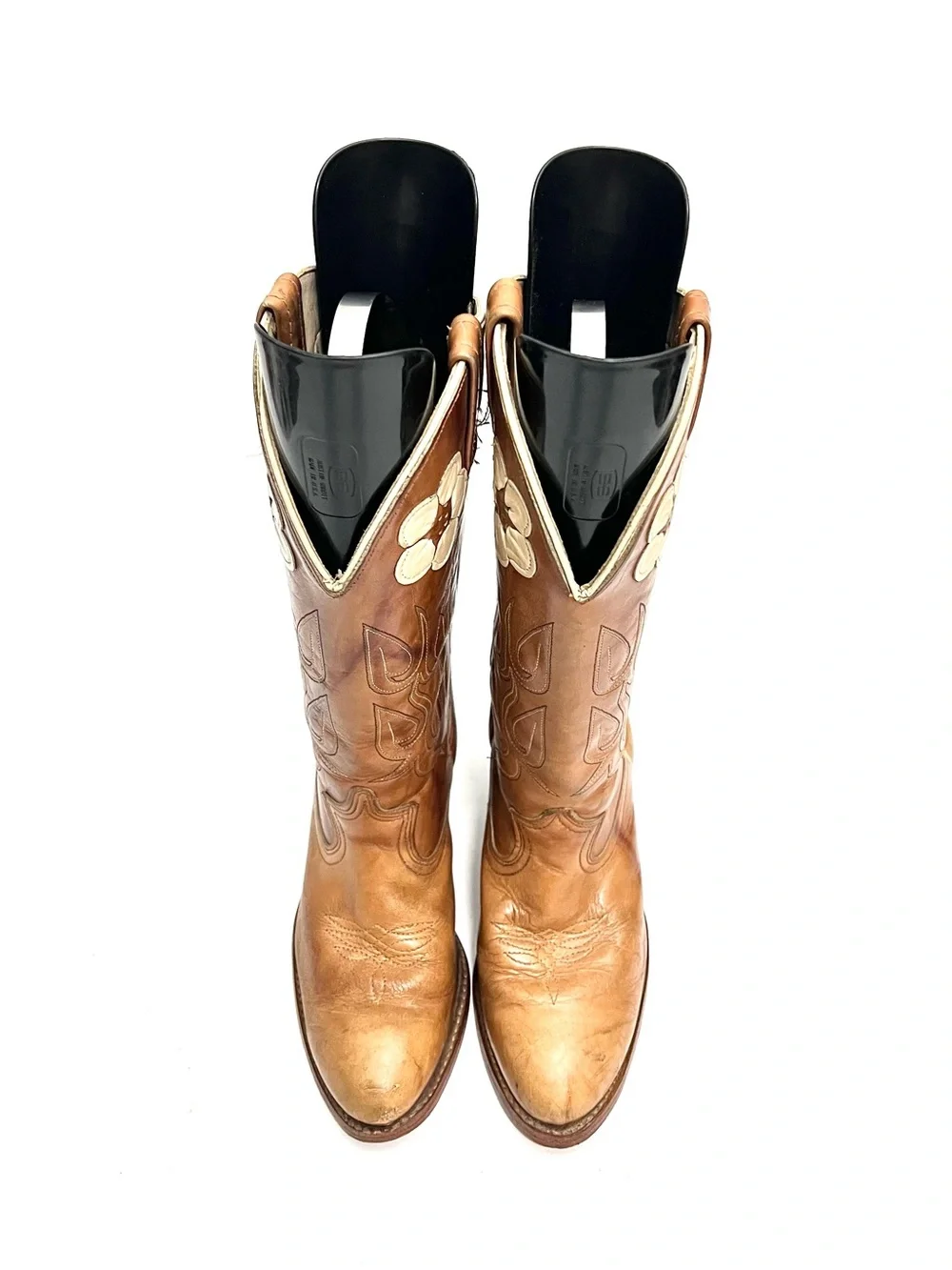 Vintage 1990s women's tan leather floral appliqué heeled cowboy boots - Picture 3 of 9
